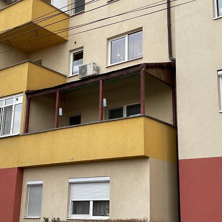 Motorway Alfa Apartament Apartment Arad Exterior foto